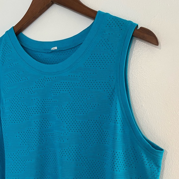 Lululemon Train to Be Tank *Camo in Turquoise Tide - Picture 7 of 8